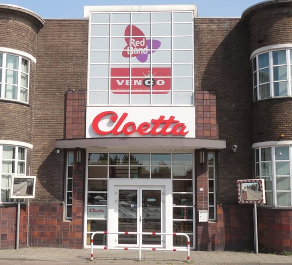 The entrance of a Cloetta factory building