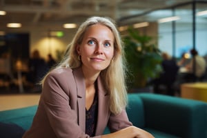 marijnjc_a_professional_photograph_of_a_dutch_female_in_his_l_0cc0142e-08e2-45c0-b922-636a3e32a222_0